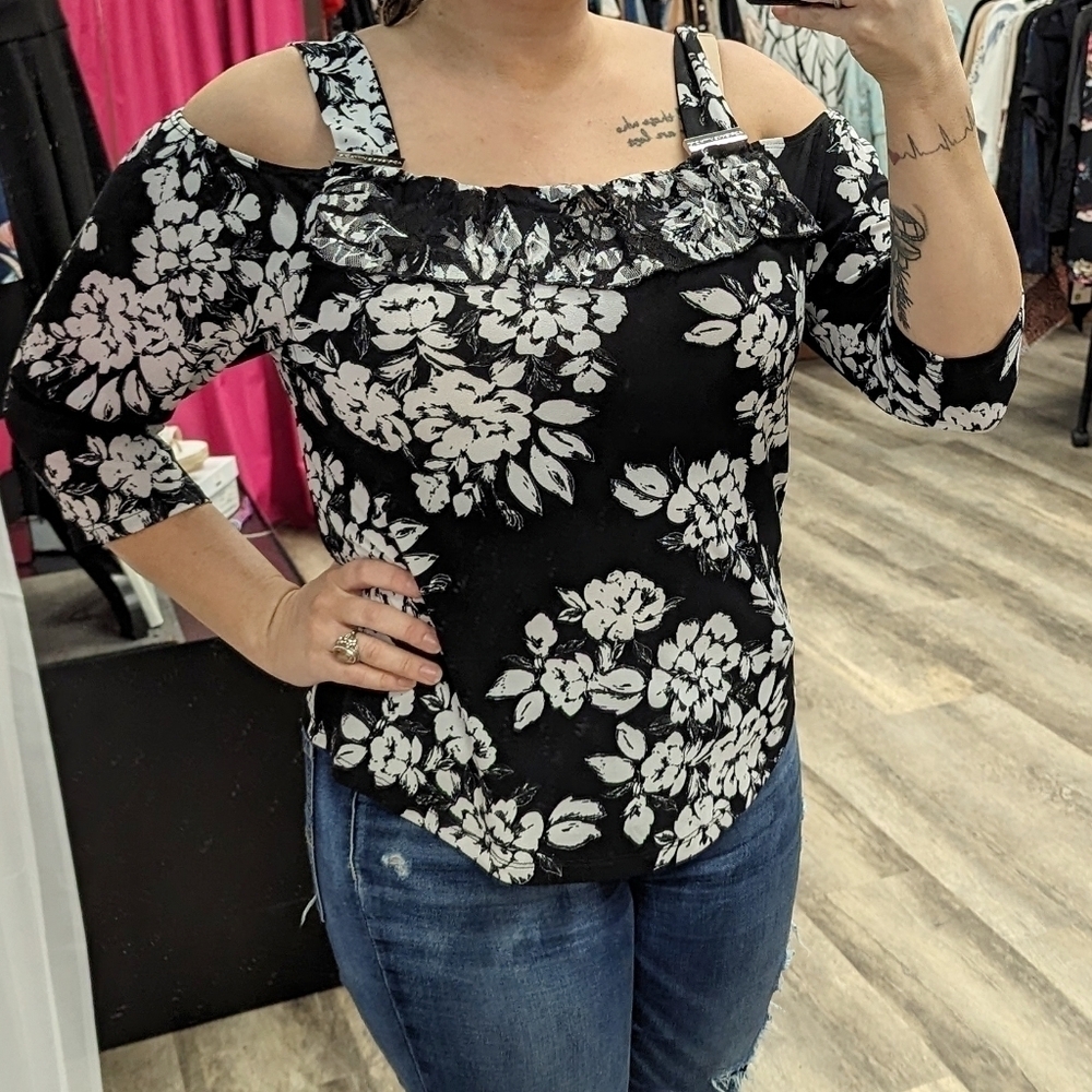 Cold shoulder top